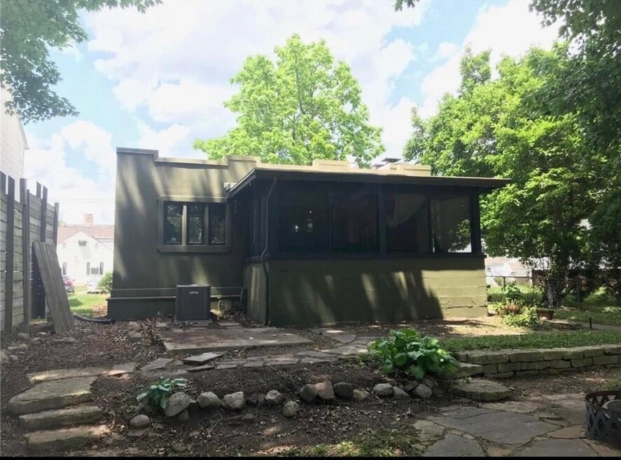 620 Berkley Rd, Indianapolis, IN 46208 - photo 1
