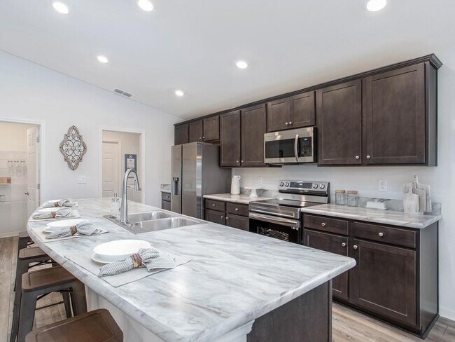 2190 Myrtle Rd unit 38434120, Lakeland, FL 33810 - photo 6