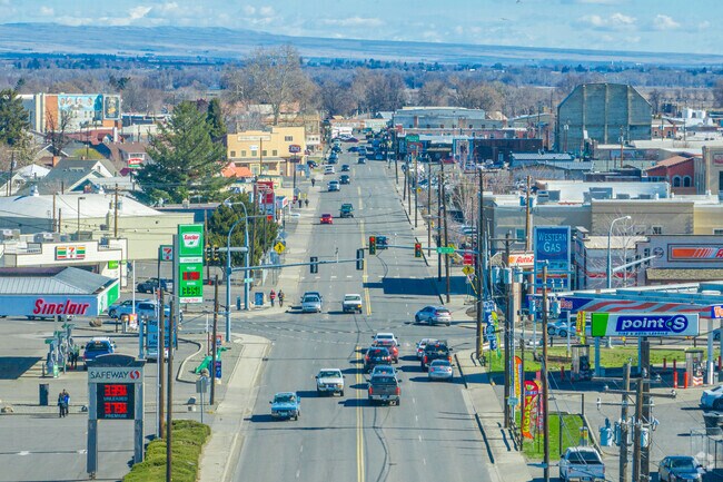 There are a diverse range of stores and restaurants off highway 22 in Topennish.