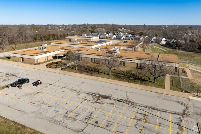 Lone Dell Elementary in Arnold, MO offers a nurturing and inclusive learning environment.