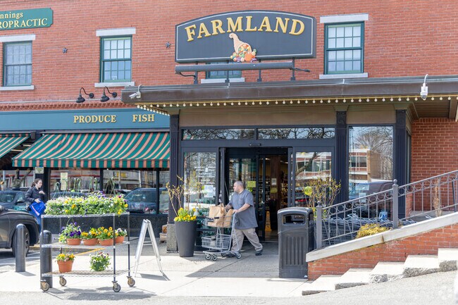 Farmland is a local grocery store close by to residents in the West Side neighborhood of Wakefield, MA.
