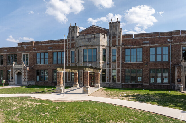 Mary McLeod Bethune Elementary/Middle School main entrance.