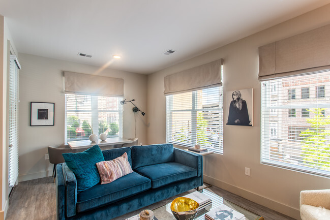 2BR, 2BA - 1,046 SF - B2-0
