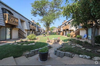 1503 N West St, Wichita, KS 67203