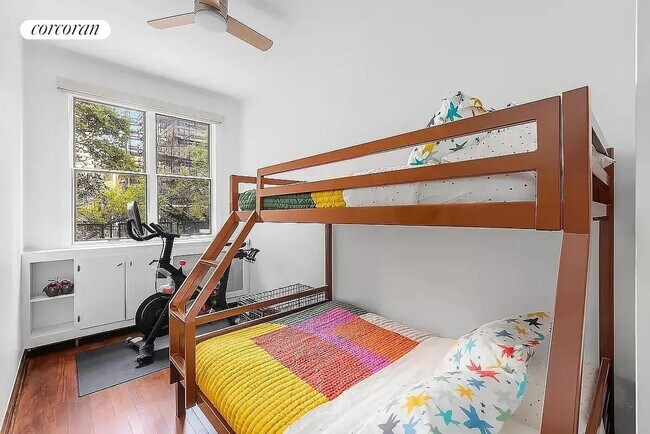 159 W 13th St, New York, NY 10011 - photo 4