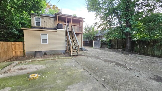 1540 Tutwiler Ave, Memphis, TN 38107 - photo 2