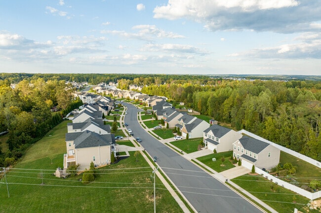 Aquia Harbour is a close-knit community in Fredericksburg, Virginia.