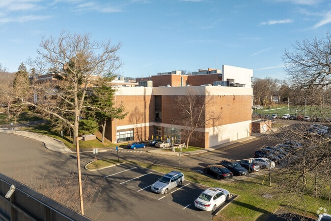 Tomlinson Middle School is a public school.