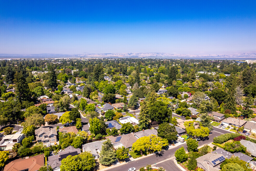 Scoop Up Your Dream Home: Belle Haven, CA Edition - Top Neighborhoods in Belle Haven