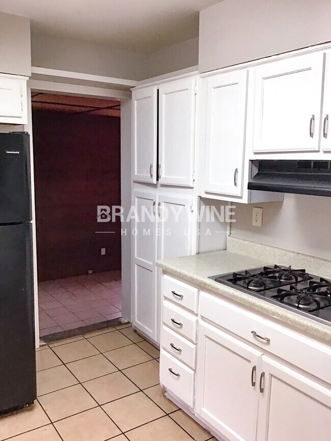 3035 Christine Rd, Memphis, TN 38118 - photo 3