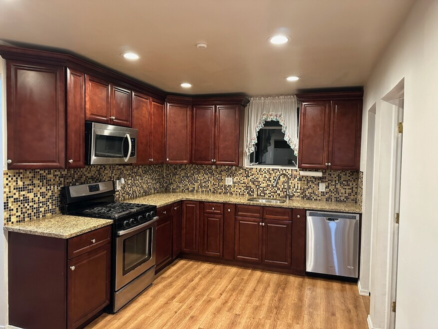 29 Gordon St, Clifton, NJ 07011 - photo 1