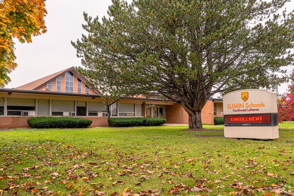 Northwest Lutheran School provides education in the neighborhood of 
Arlington Gardens.