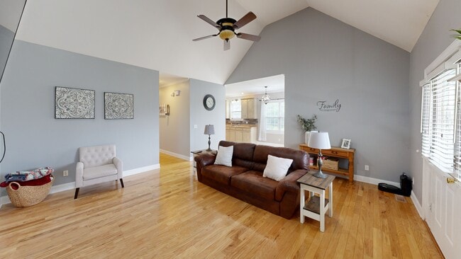 190 Sycamore Dr, Chickamauga, GA 30707 - photo 2