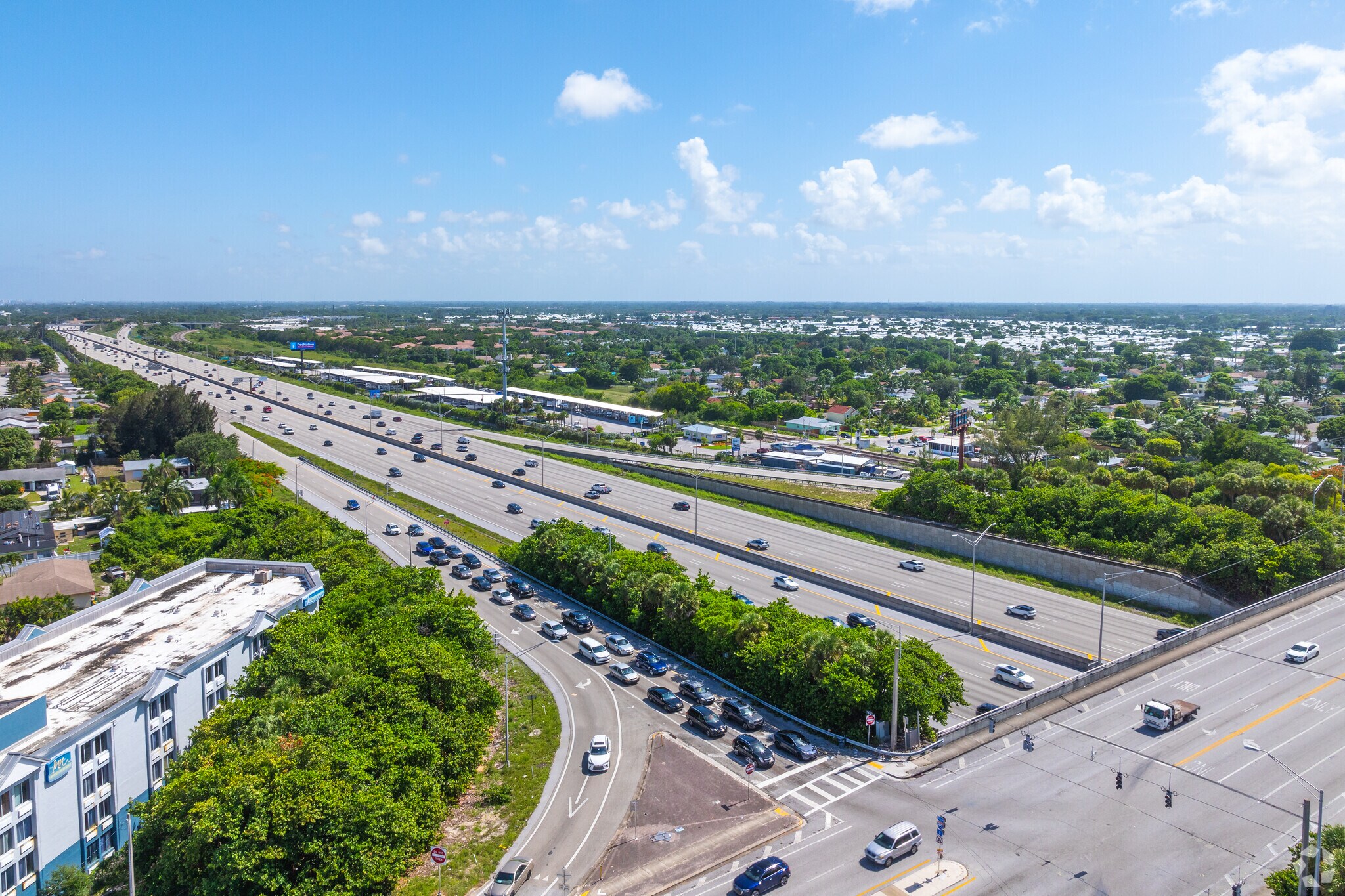 Benefit from an easy commute with quick access to I-95 from Manor Forest.