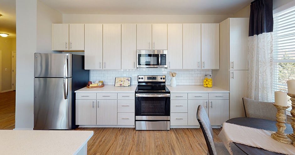 The Manhattan on the River Apartments, Dayton, KY 41074 - photo 1