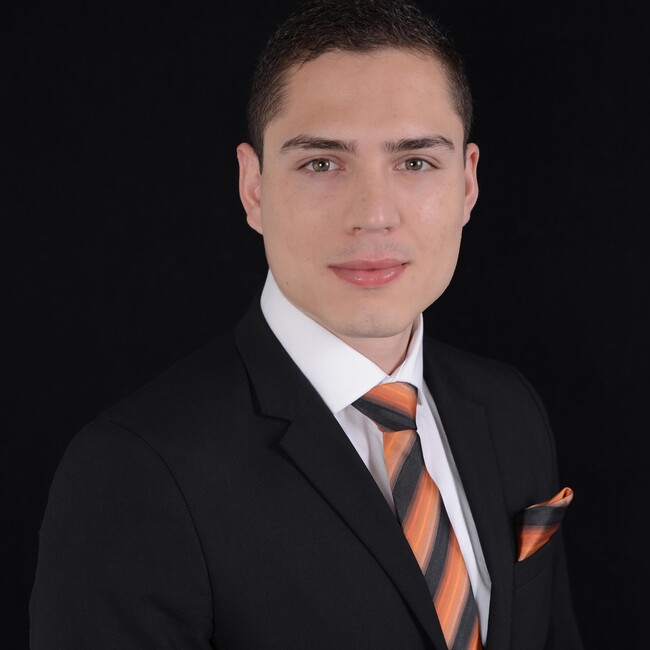 Agent Photo