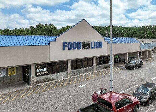Forest Hills features a Food Lion for local grocery needs.