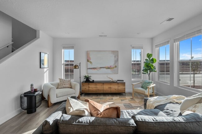 903 W Bright Ridge Cove, Saint George, UT 84790 - photo 7