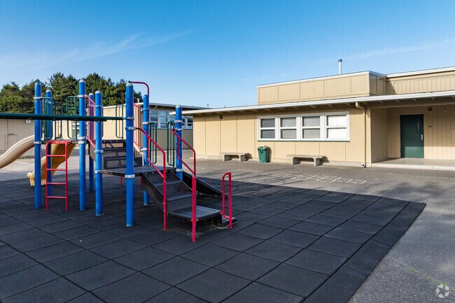 Grant Elementary School offers a great playground.