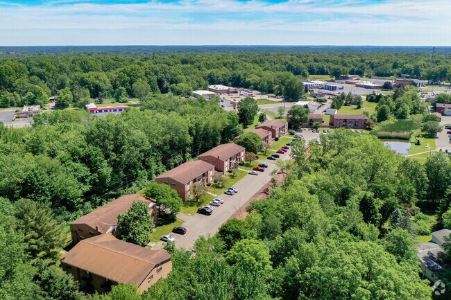 2811 Parkman Rd NW unit 1931 Southern Blvd N, Warren, OH 44485 - photo 4