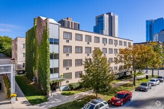 802 E State St, Milwaukee, WI 53202