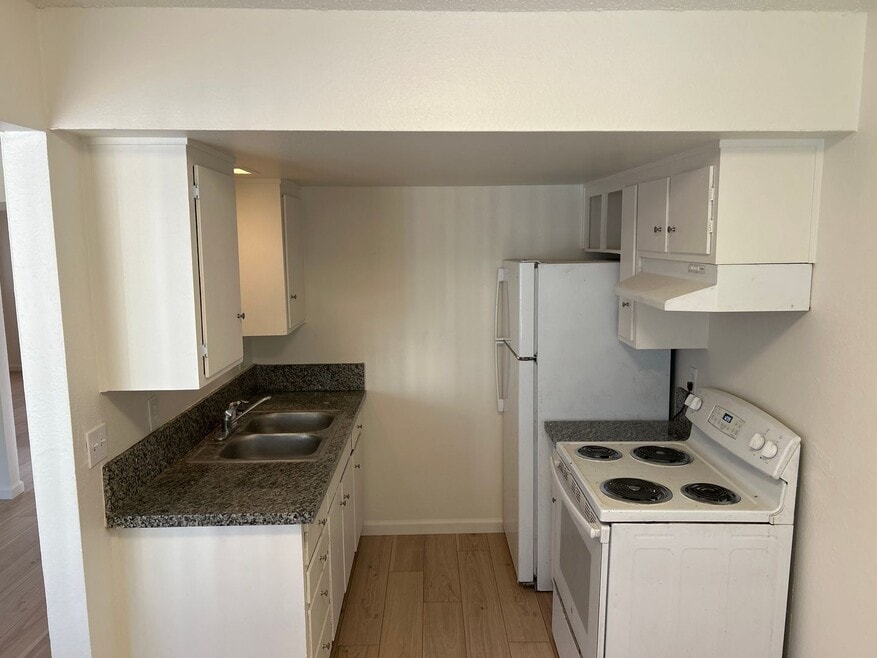 Maple 2, West Sacramento, CA 95691 - photo 1