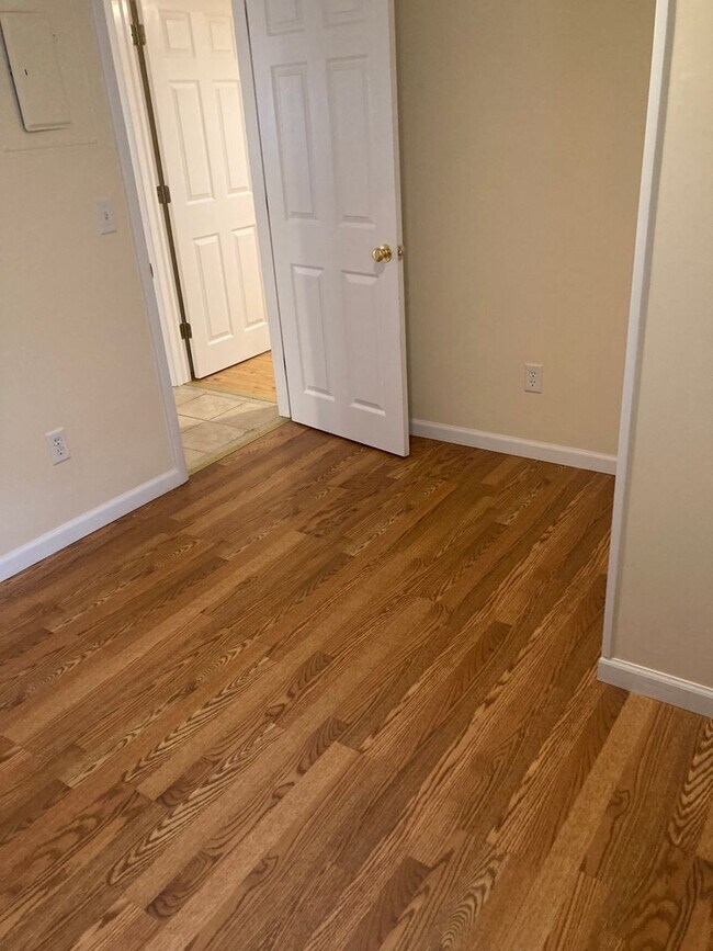 60 Spruce St unit 60 Spruce Street Apt, Burlington, VT 05401 - photo 6