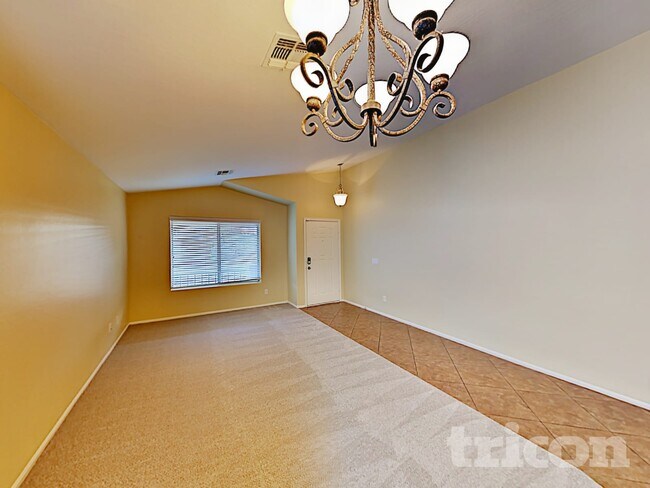 4012 S 56th Ave, Phoenix, AZ 85043 - photo 2