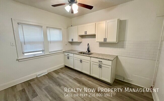 2201 Oakdale Rd unit 1, Cleveland, OH 44118 - photo 7