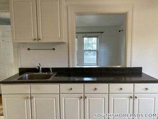 13 Blanchard Rd Unit 4, Weymouth, MA 02190