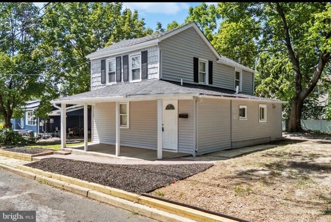 27 E Phoenix Ave, Lawnside, NJ 08045 - photo 2