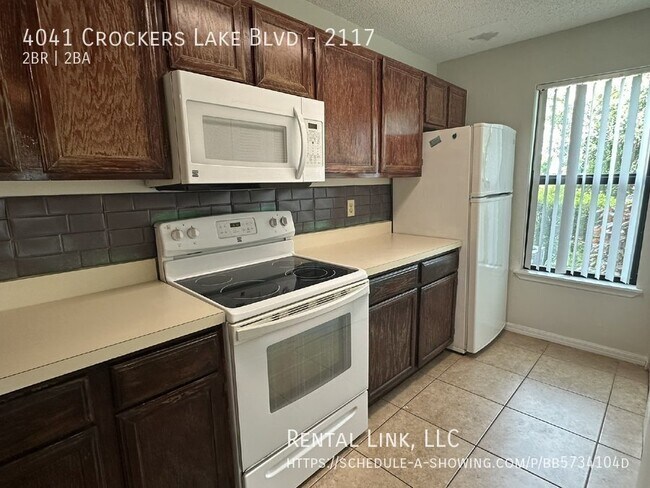 4041 Crockers Lake Blvd unit 2117, Sarasota, FL 34238 - photo 7