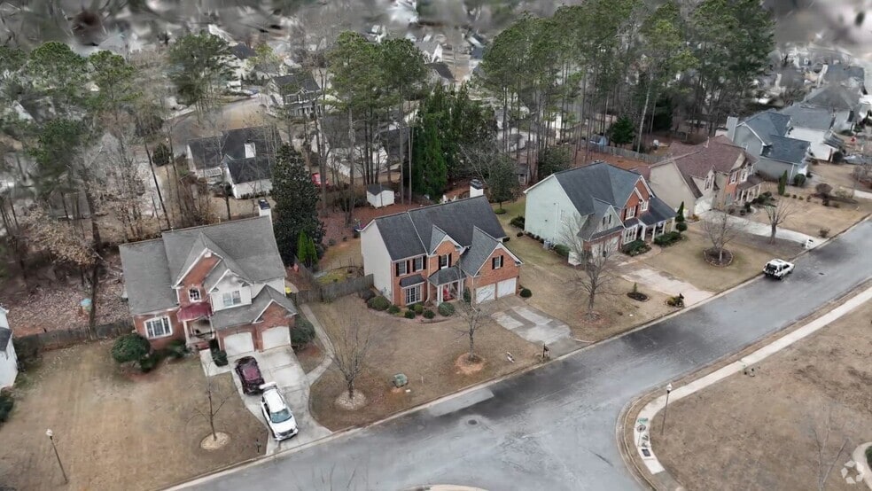 185 Pine Crescent, Newnan, GA 30265 - photo 2