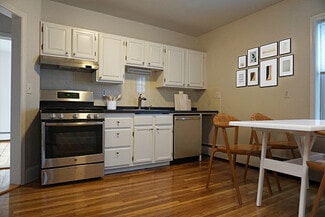 250 River St Unit 1, Waltham, MA 02453
