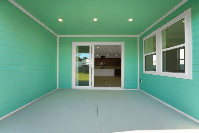 1005 Fiesta Key Cir, Lady Lake, FL 32159 - photo 6