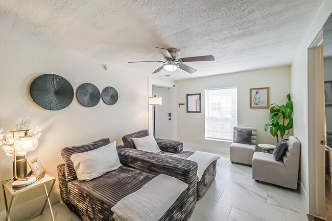 1327 W 21st St unit ID1316404P, Houston, TX 77008 - photo 7