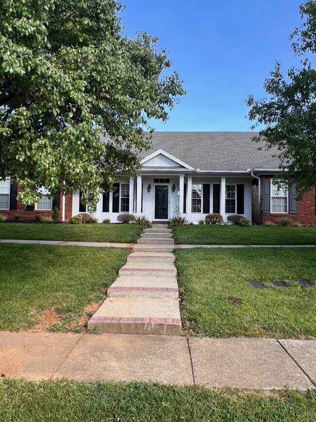 105 Ashton Ct, Bardstown, KY 40004