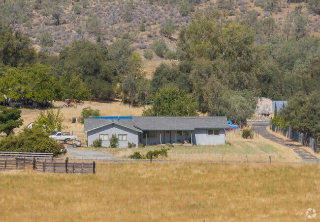 Ranch style homes can be found in the outskirts of the City of Jamestown.