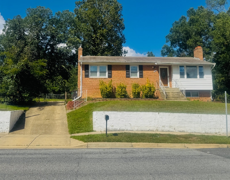 3822 Swann Rd, Suitland, MD 20746 - photo 1