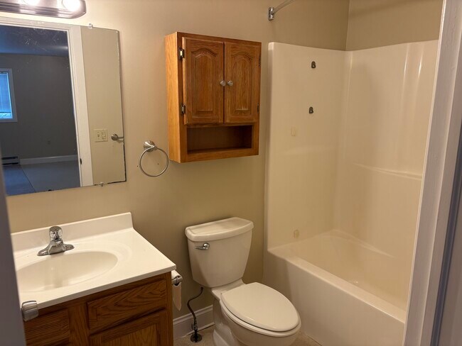 244 Oakwood Ave unit 2D, Elmira, NY 14903 - photo 6