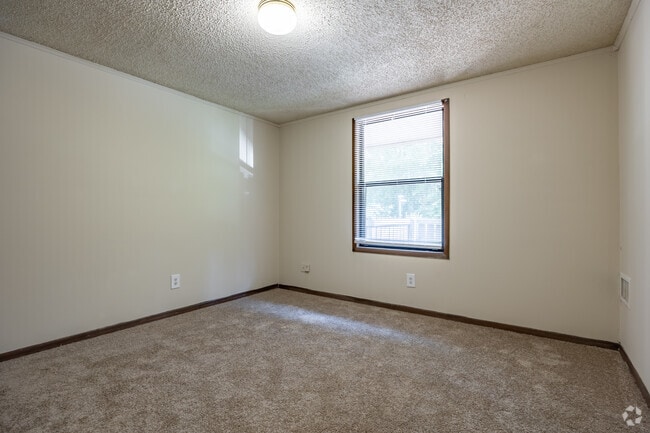1BR, 1BA - 576SF
