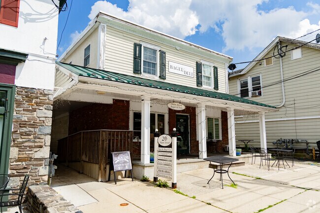 Raritan Township Hunterdon is home to Main Street Bagel & Deli, serving breakfast and lunch with a focus on bagels and egg sandwiches.