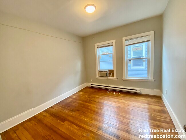 3142 Washington St unit 3, Jamaica Plain, MA 02130 - photo 6