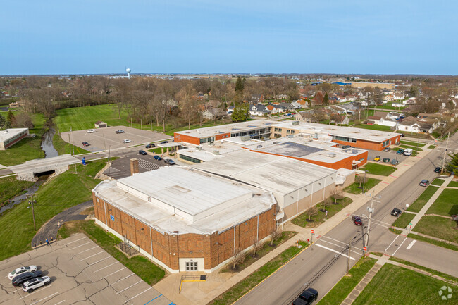 Greensburg Community Junior High School teachers earn an A- grade from Niche.