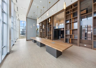 800 N Wells St Unit 204, Chicago, IL 60610