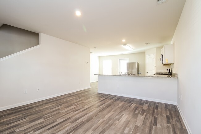 500 Wagon Trail, Duncan, SC 29334 - photo 3