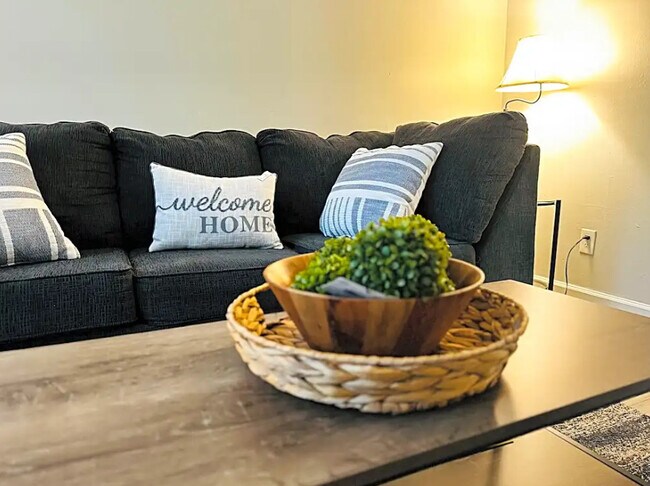 The Vue at Greensboro, Greensboro, NC 27405 - photo 3