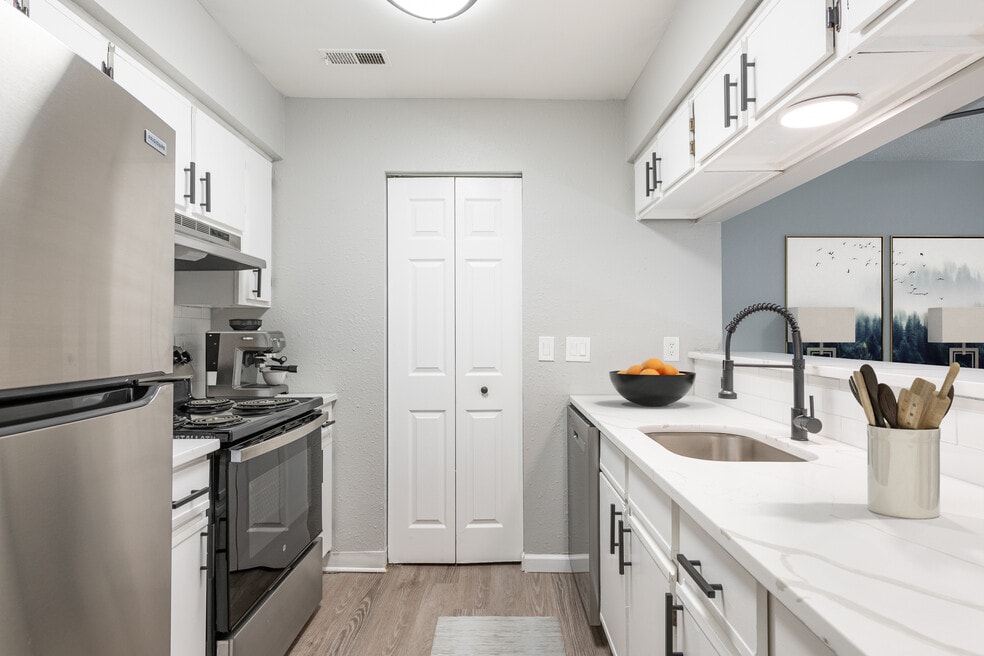 The Slate Charlotte, Charlotte, NC 28215 - photo 1