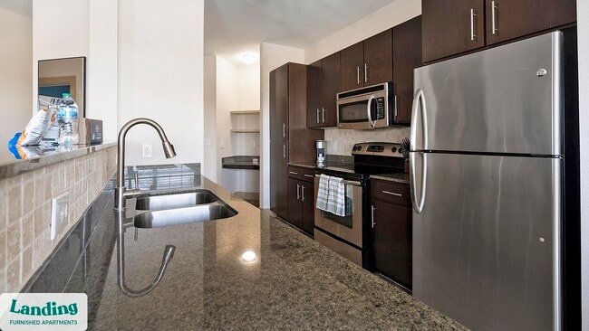 2056 Sundance Pkwy unit 2308, New Braunfels, TX 78130 - photo 7