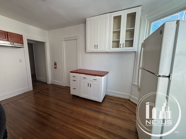 493 Howard Ave unit 2nd Floor, New Haven, CT 06519 - photo 4